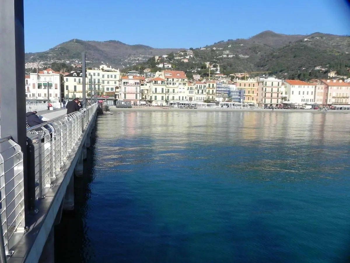 L'Ancora Di Alassio Hotel