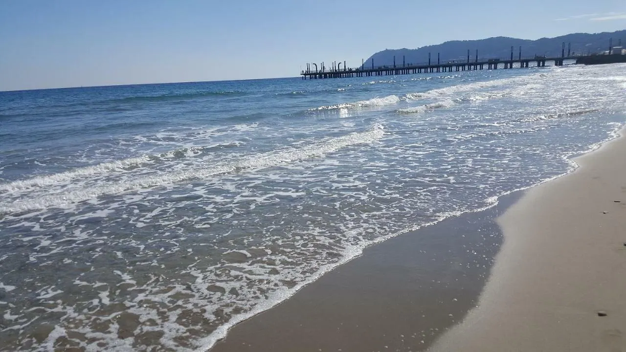 L'Ancora Di Alassio Hotel Italy